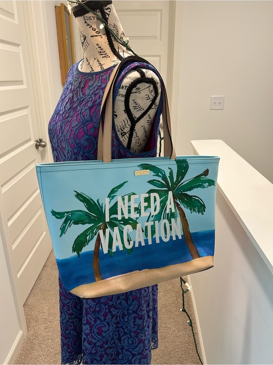 kate spade Handbags - New Kate Spade I need a vacation tote. Gorgeous bag.